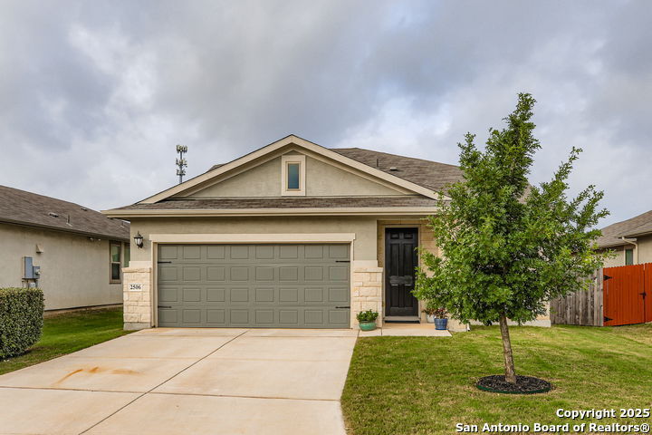Property Photo: 2506 Castello Way TX 78259