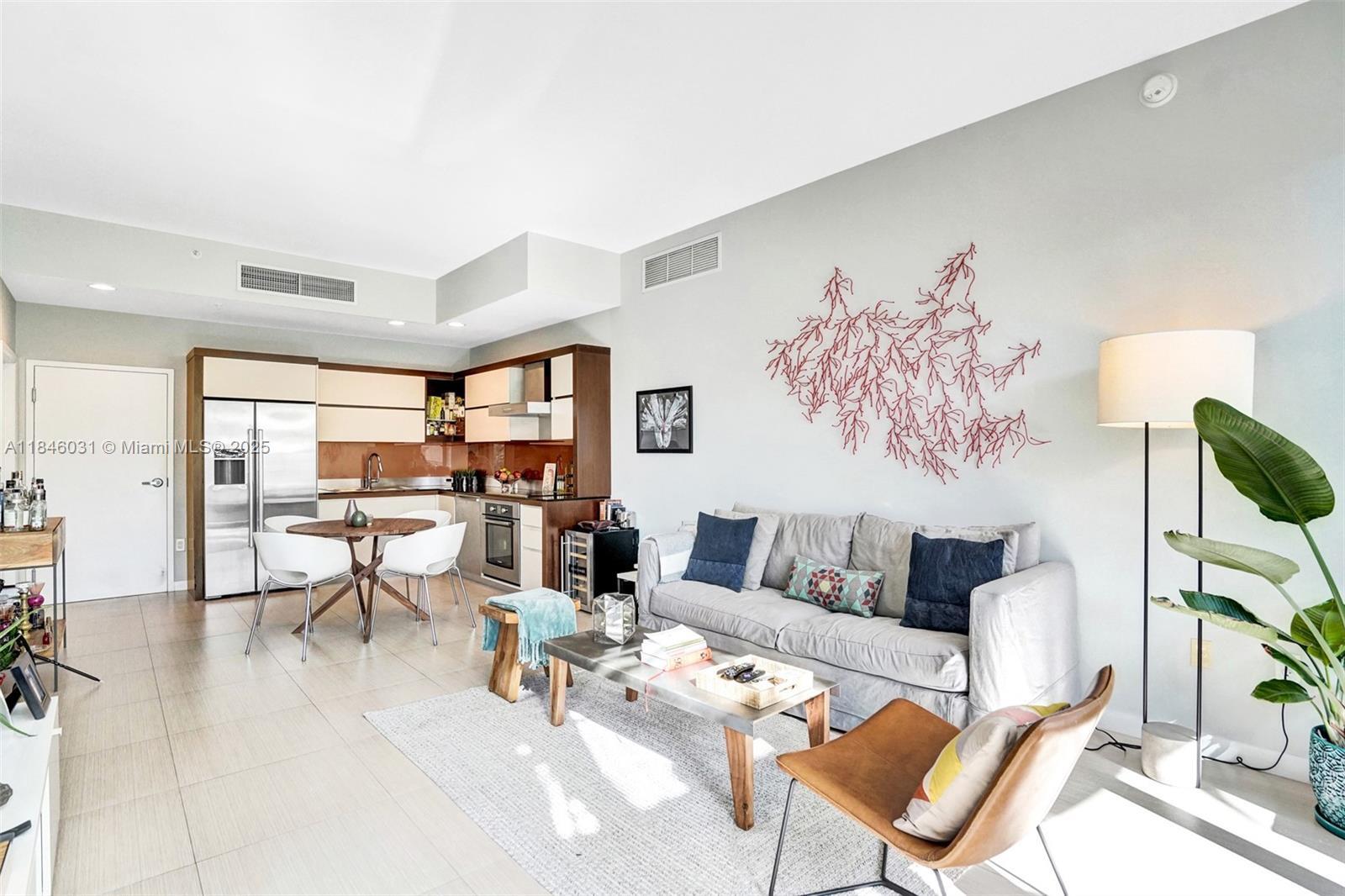 Property Photo: 2100 Park Ave 310 FL 33139