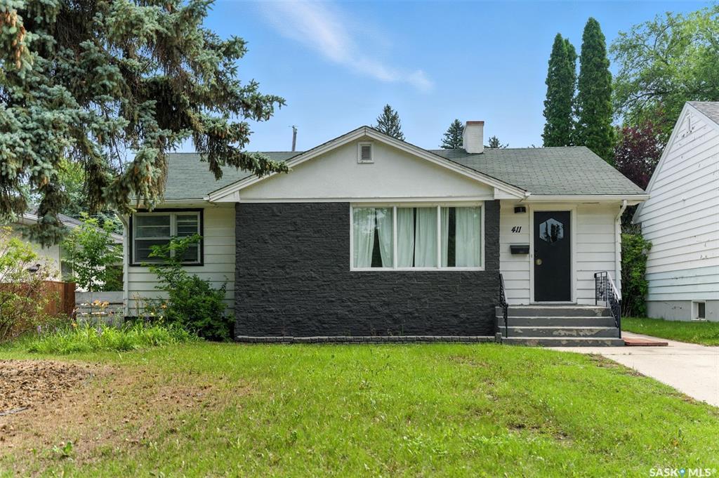 Property Photo: 411 Cumberland Avenue S SK S7H 2L3