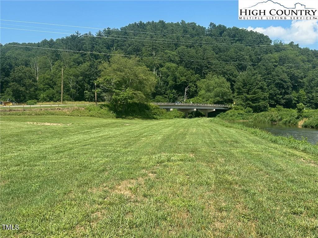 Property Photo: 123 Railroad Grade Road NC 28684
