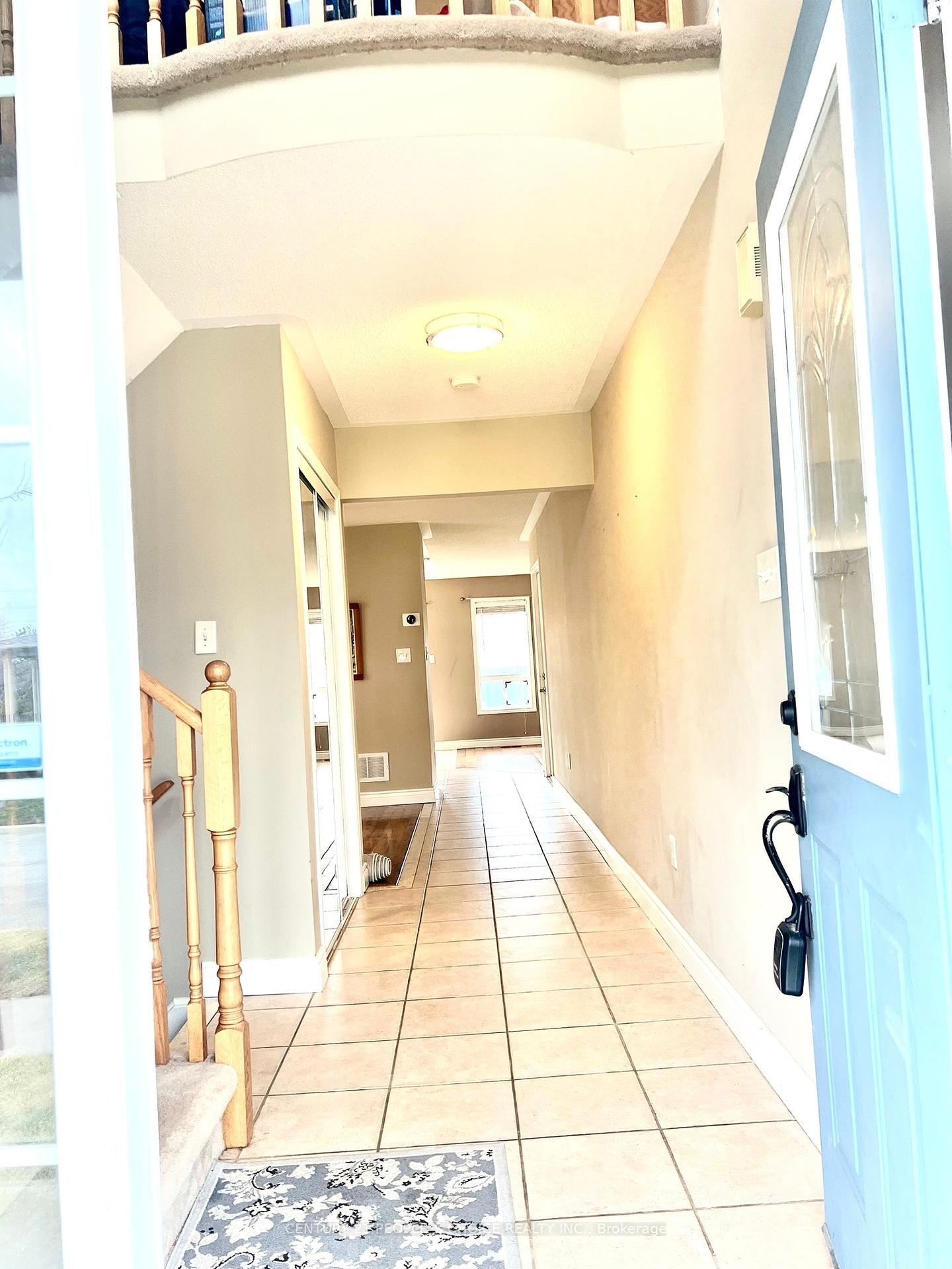 Photo de la propriété: 542 Delphine Drive ON L7L 6W7