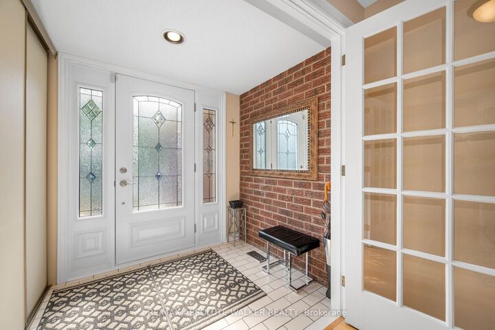 Property Photo: 1866 Robinwood Place ON K1C 6L7