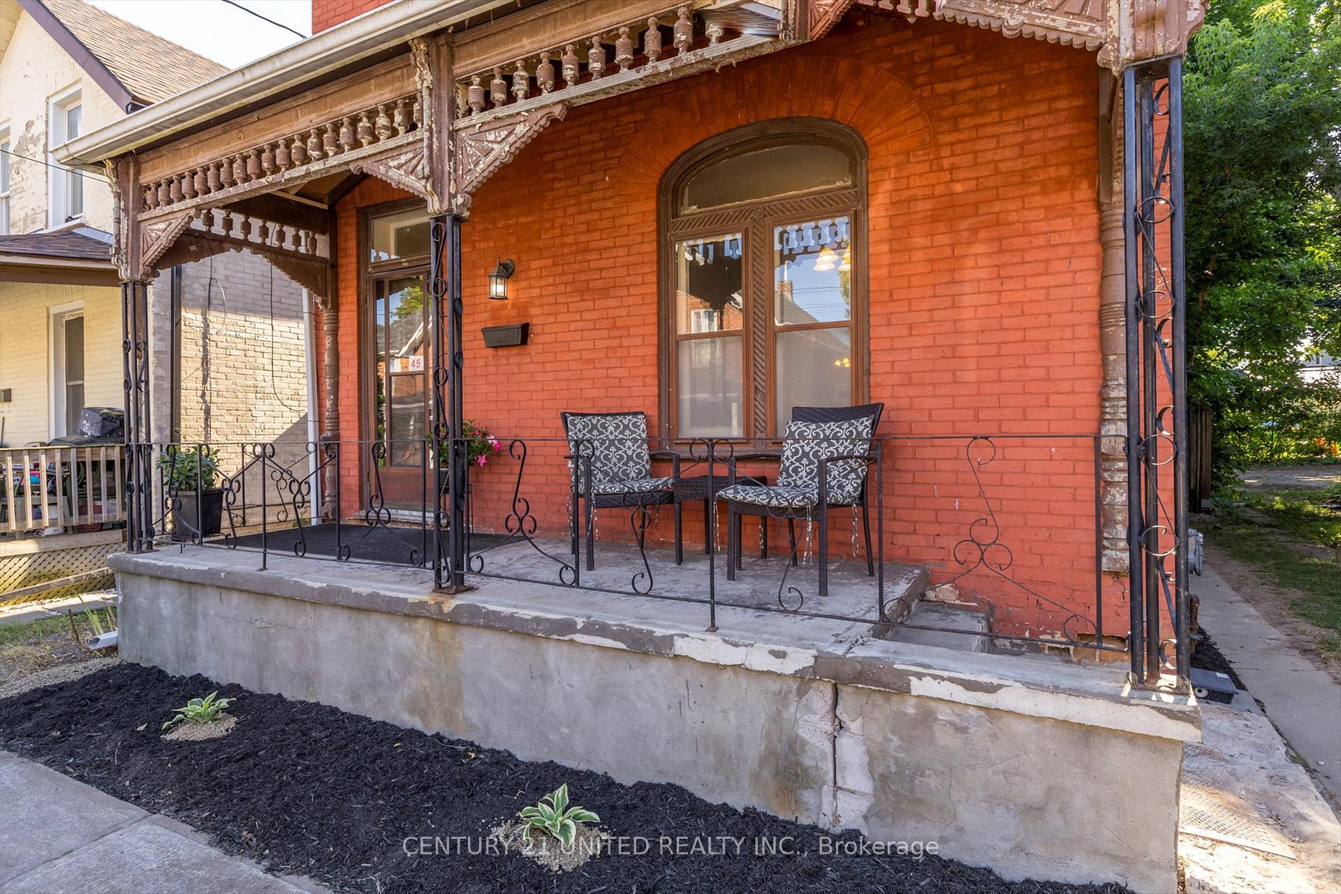 45 Lafayette Avenue  Peterborough Central ON K9J 5C1 photo
