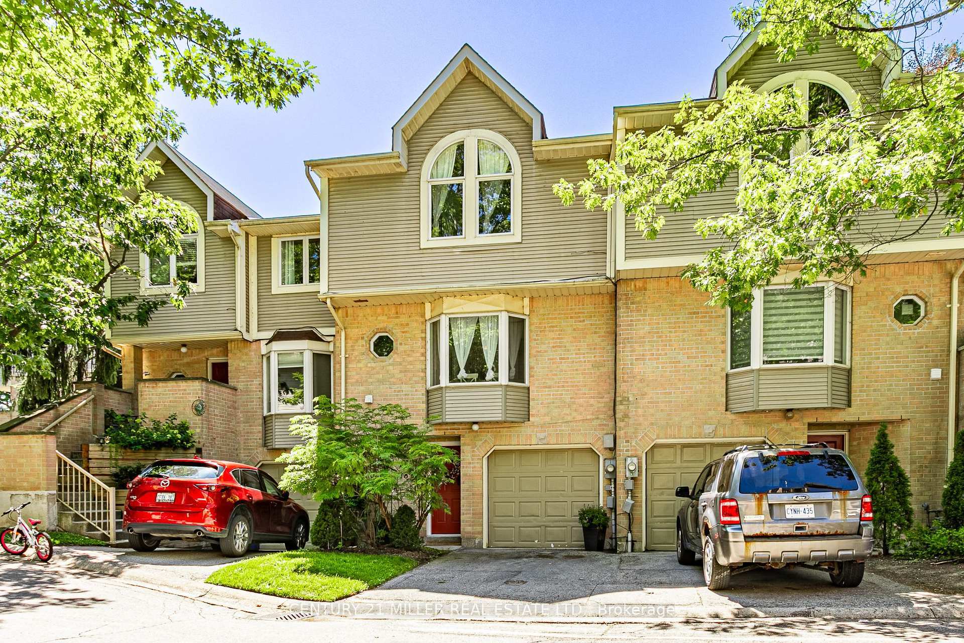 Photo de la propriété:  9 Ailsa Place 16  ON N5Z 4Z6 
