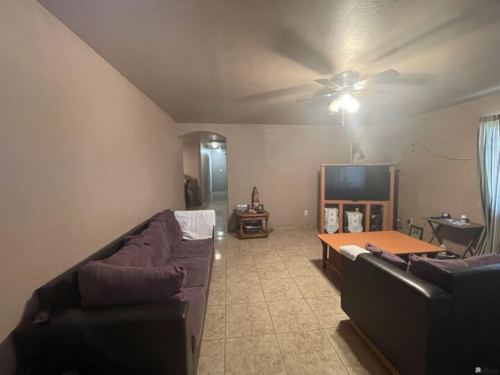 Property Photo:  272 S 7 Ave  AZ 85364 