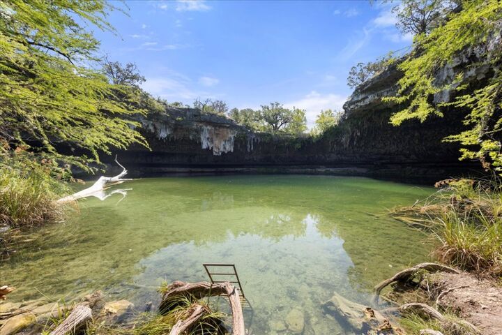 Property Photo: