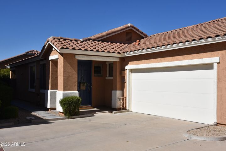 963 S Colonial Drive  Gilbert AZ 85296 photo