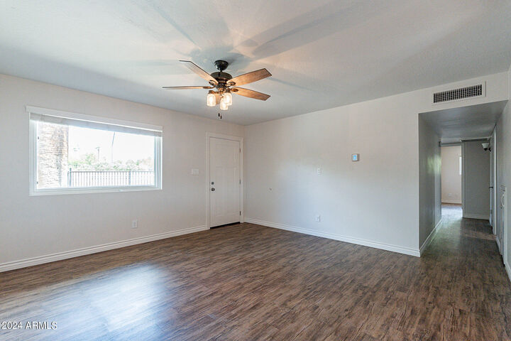 Property Photo: 4943 E Indian School Road 4 AZ 85018