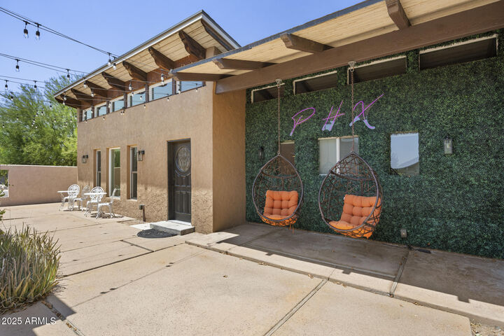 Property Photo: 6802 E Paradise Parkway AZ 85251