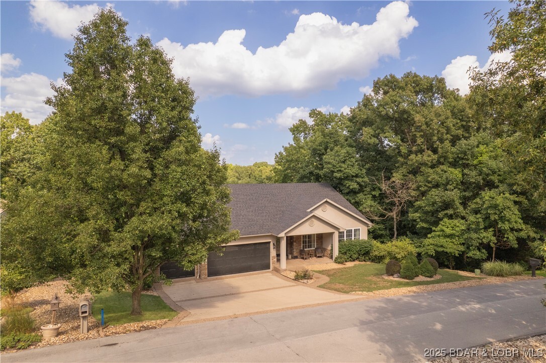 88 Beacon Hill Drive  Lake Ozark MO 65049 photo