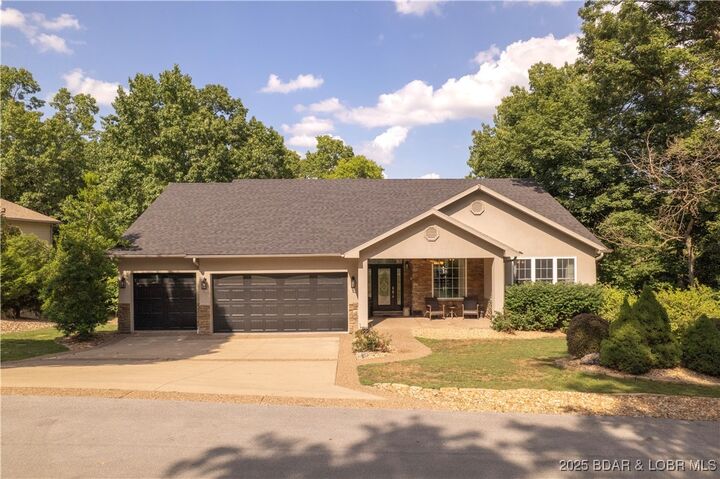 88 Beacon Hill Drive  Lake Ozark MO 65049 photo
