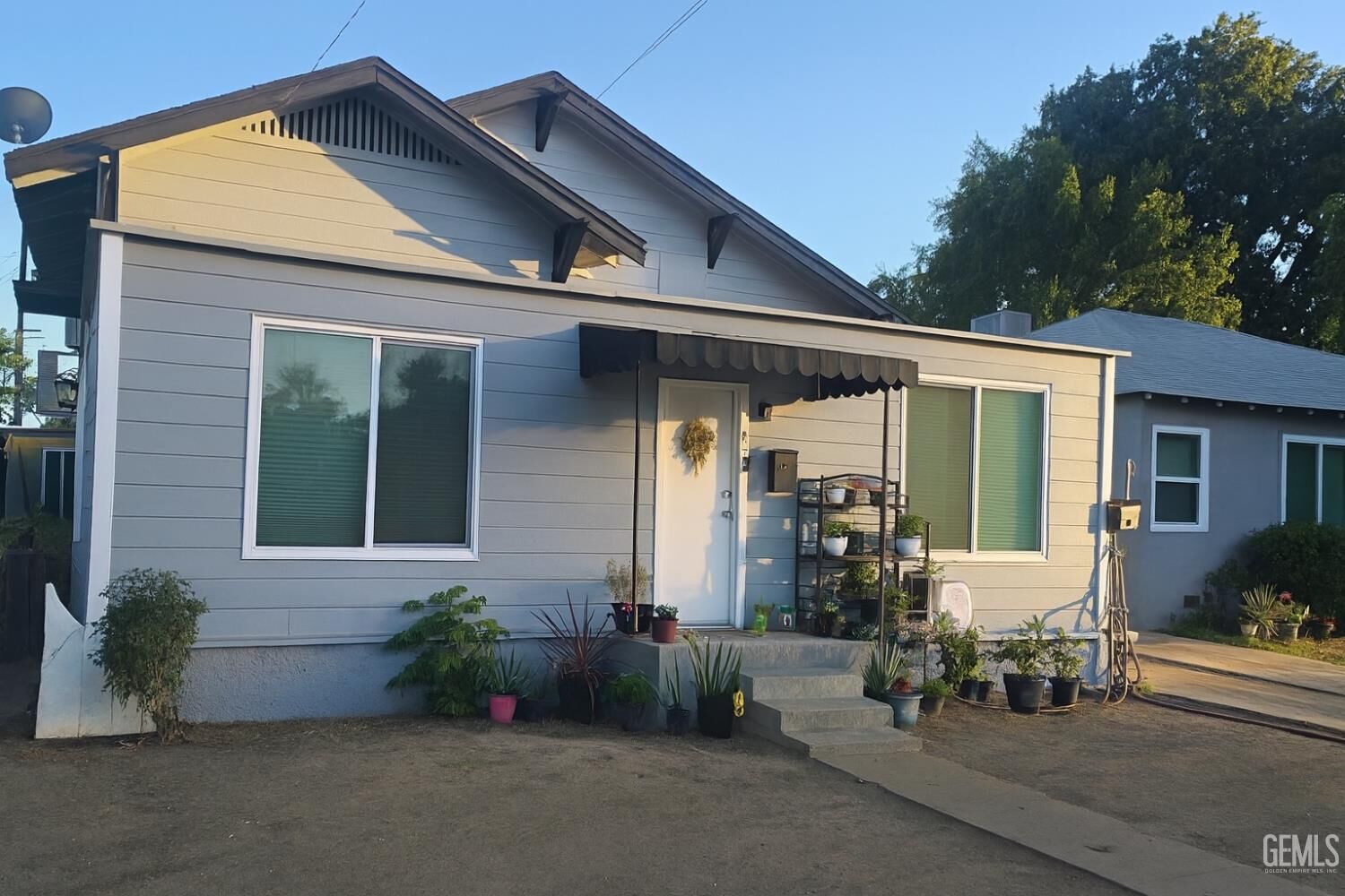 Property Photo:  1823 Cherry Street 1823  CA 93304 