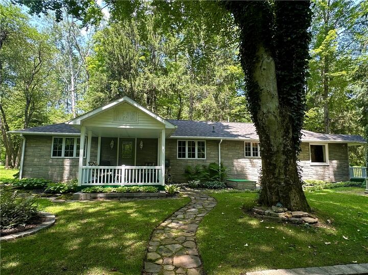Property Photo:  427 Langmaid Lane  PA 16701 