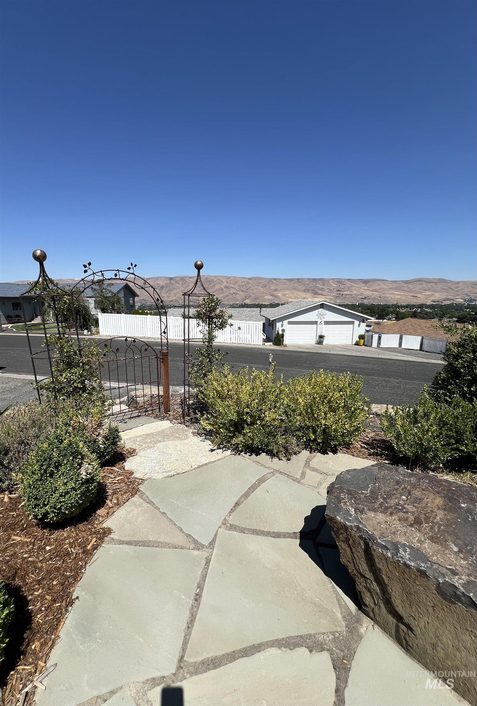 Property Photo: 468 Crestline Circle Drive ID 83501