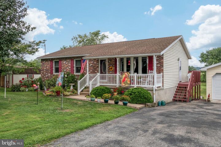 Property Photo:  4451 Pine Hill Road  PA 17315 