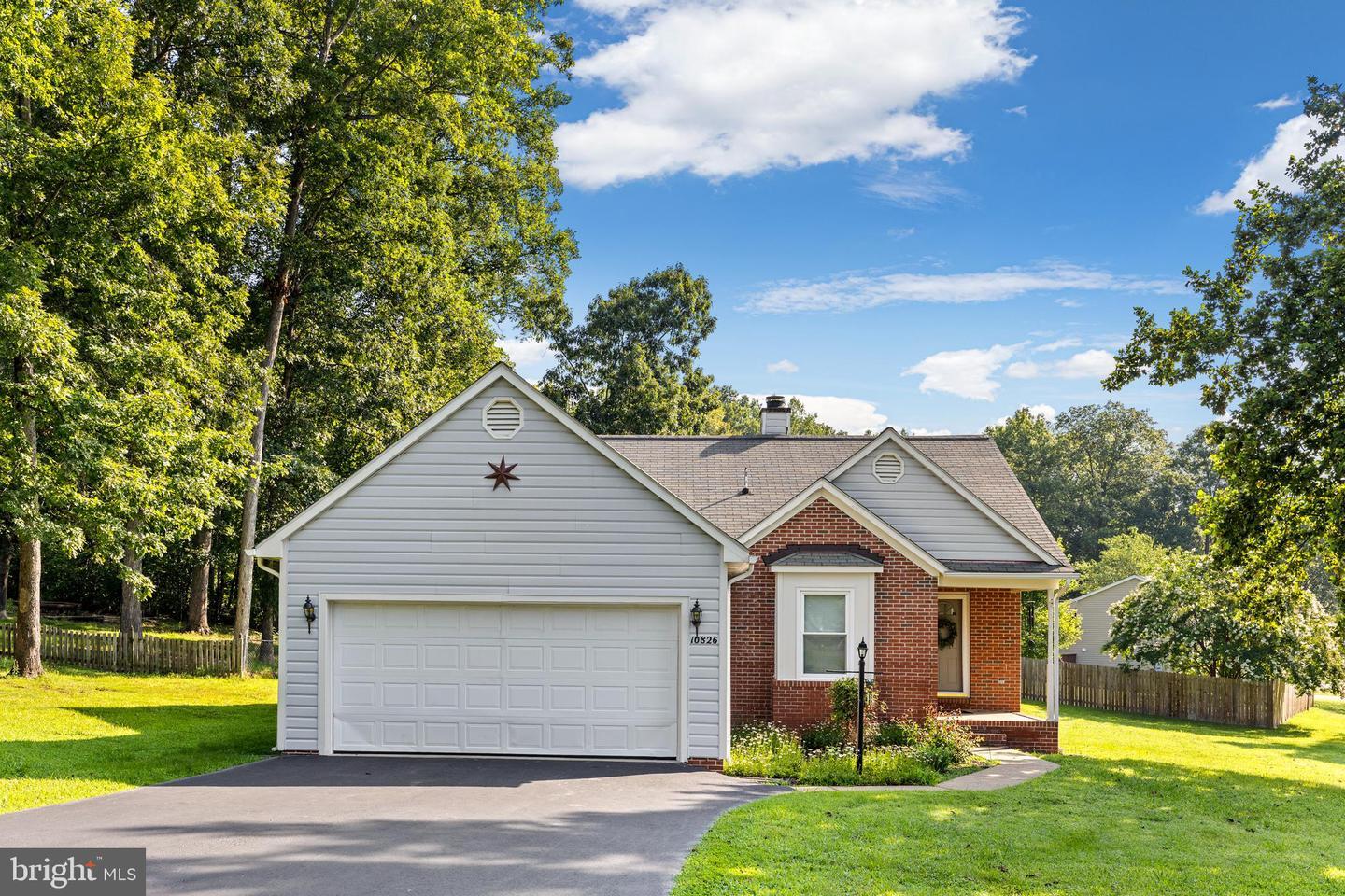Property Photo: 10826 Heatherwood Drive VA 22553