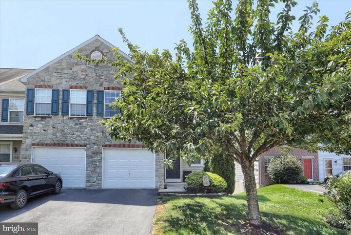 Property Photo: 124 Buckley Drive PA 17112