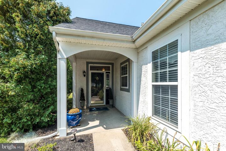 Property Photo: 418 Homestead Circle PA 18976