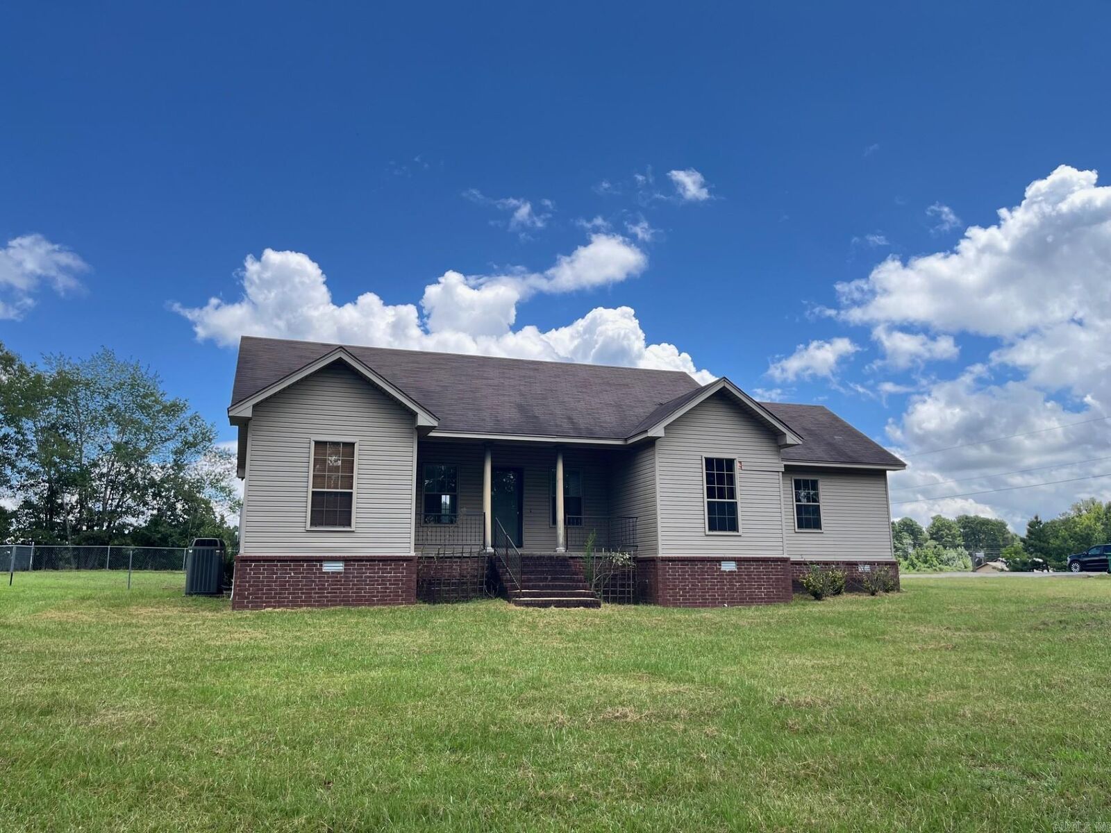 Property Photo: 1000 Bland Rd AR 72206