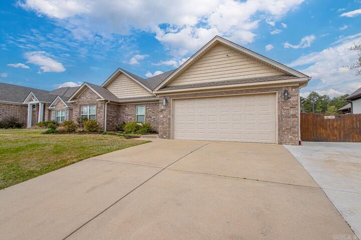Property Photo: 1513 Del Rey Court AR 72019