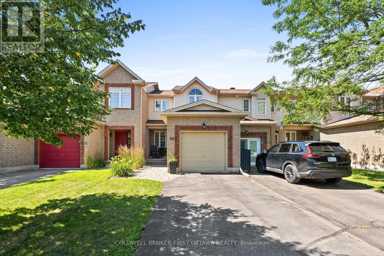 Property Photo:  280 Applecross Crescent  ON K2K 0C4 