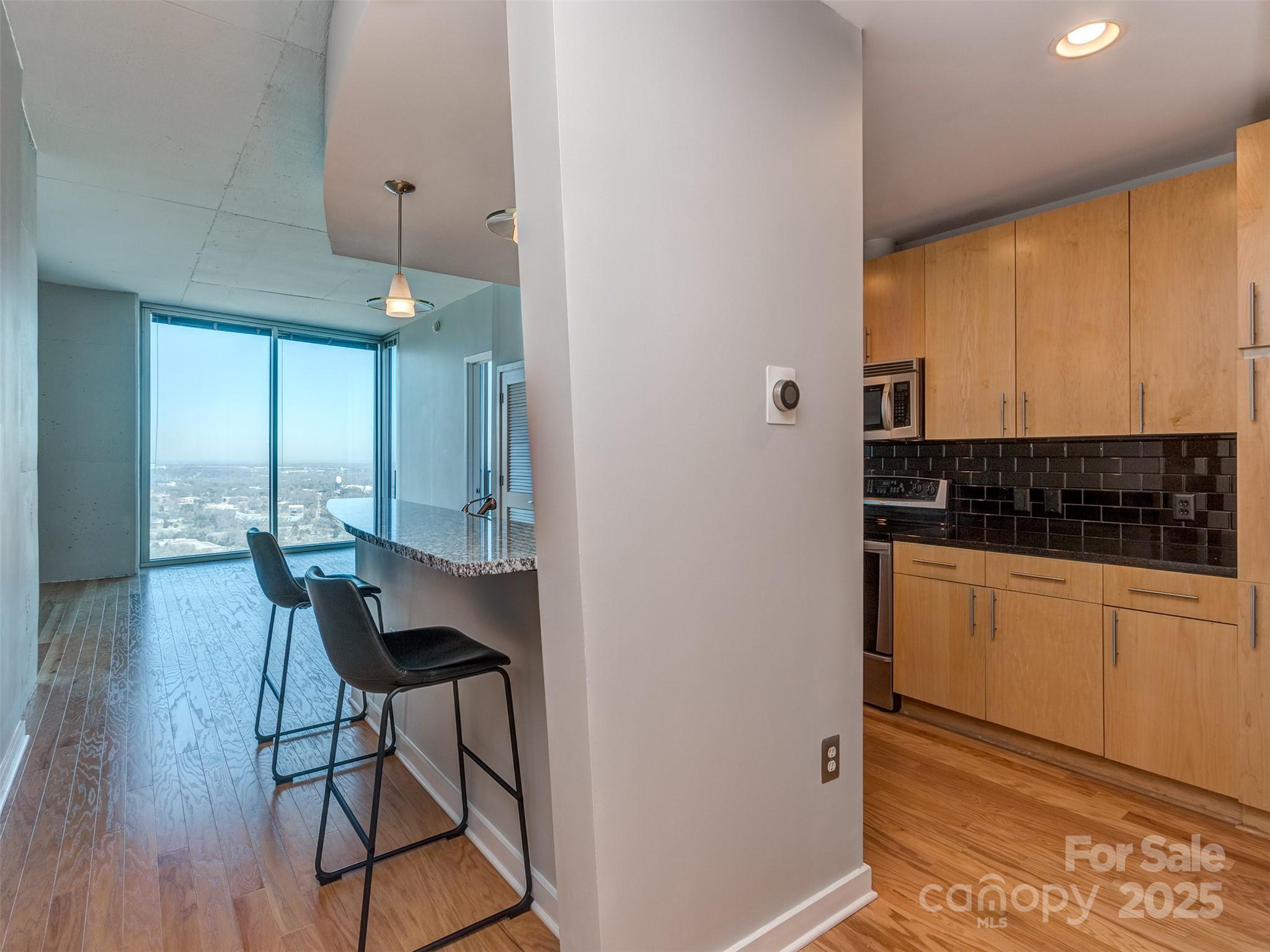 Property Photo: 210 N Church Street 3606 NC 28202