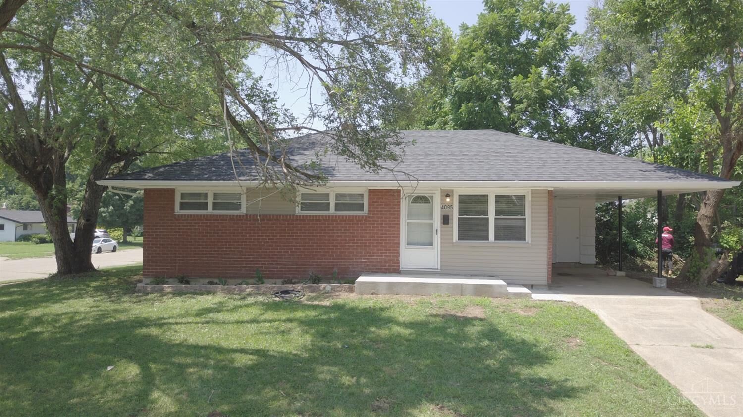 Property Photo:  4095 Kenwood Drive  OH 45015 