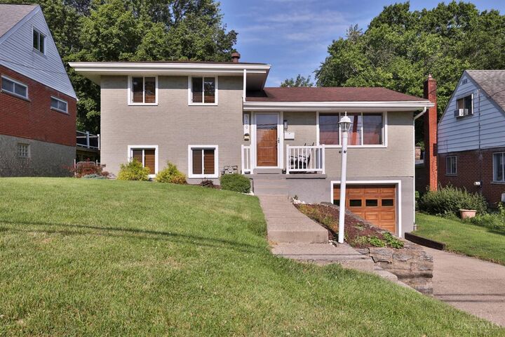 319 Pedretti Avenue  Cincinnati OH 45238 photo