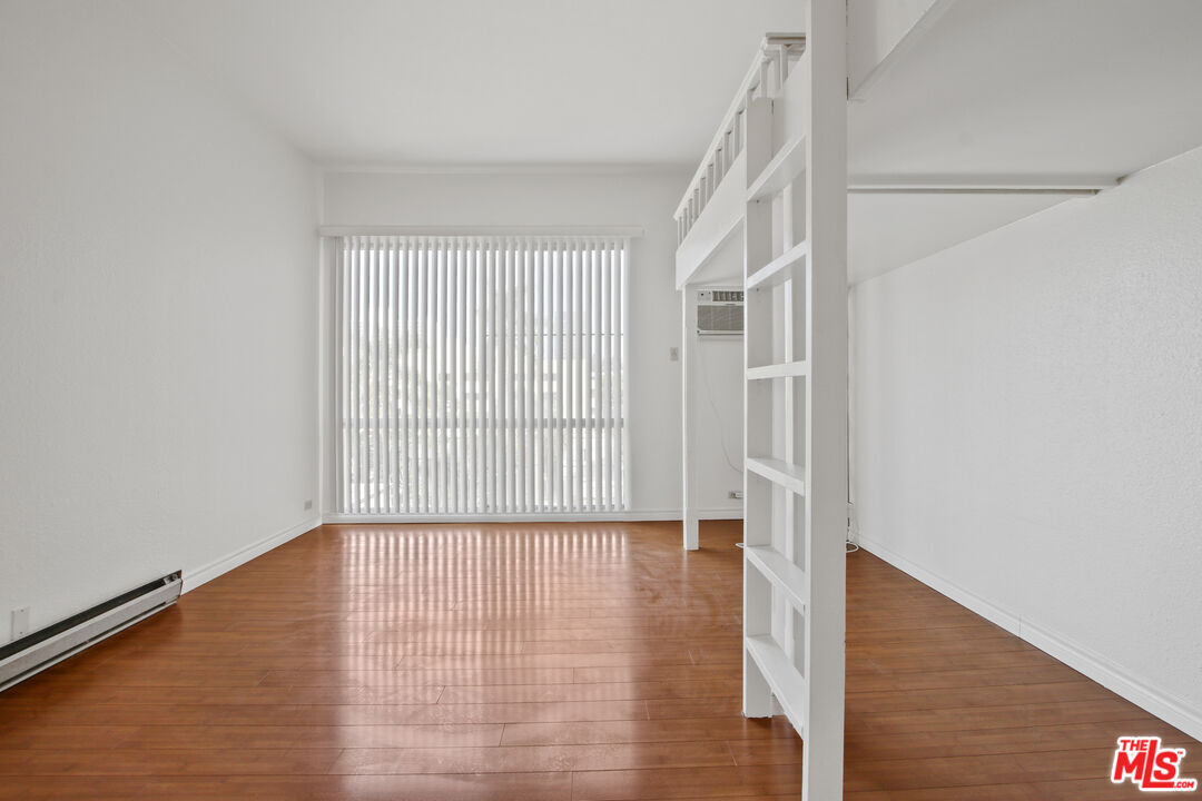 Property Photo: 1440 Veteran Ave CA 90024