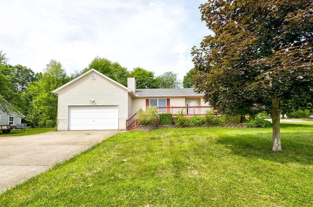 Property Photo: 847 Fairway Drive OH 43028