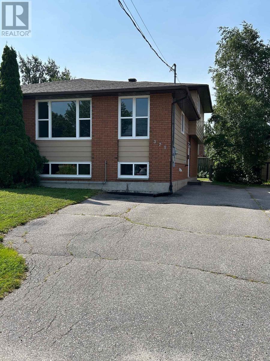 371 Oakwood Avenue  North Bay (West End) ON P1B 9C6 photo