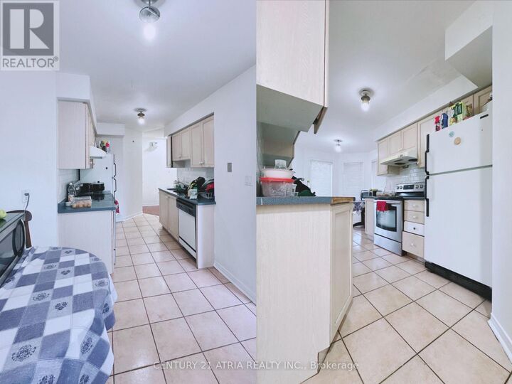 Property Photo: 29 Rosebank Drive 1101 ON M1B 5Y7