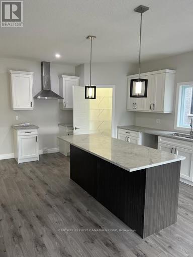 Property Photo: 113 Marconi Court ON N5V 0C9