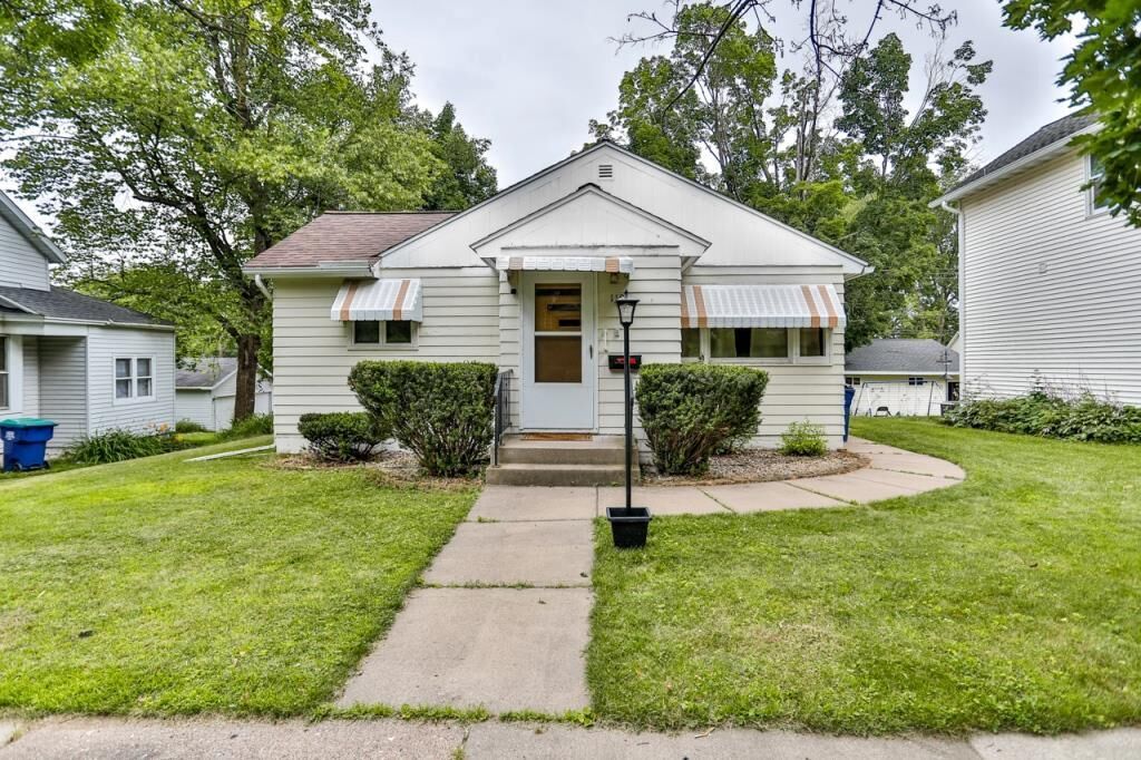 Property Photo:  119 South 5th Avenue  WI 54401 