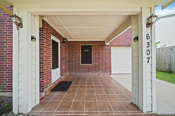 Property Photo:  6307 Frosty Brook Drive  TX 77085 