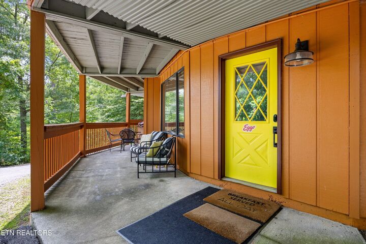Property Photo: 1318 Garrett Drive TN 37738