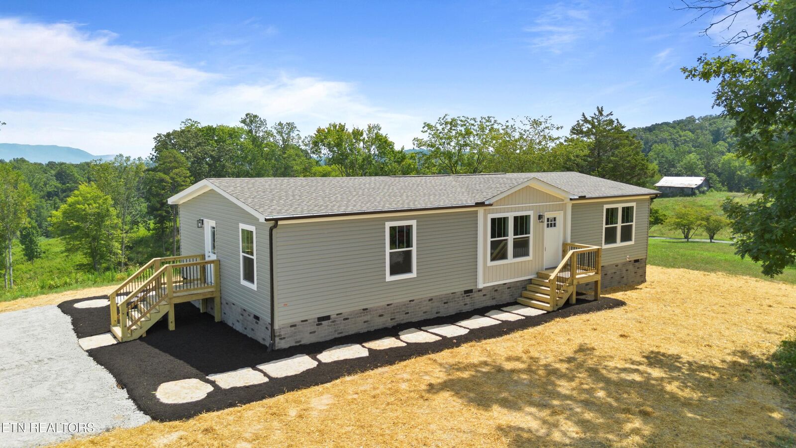 Property Photo:  721 Davis Chapel Rd  TN 37766 