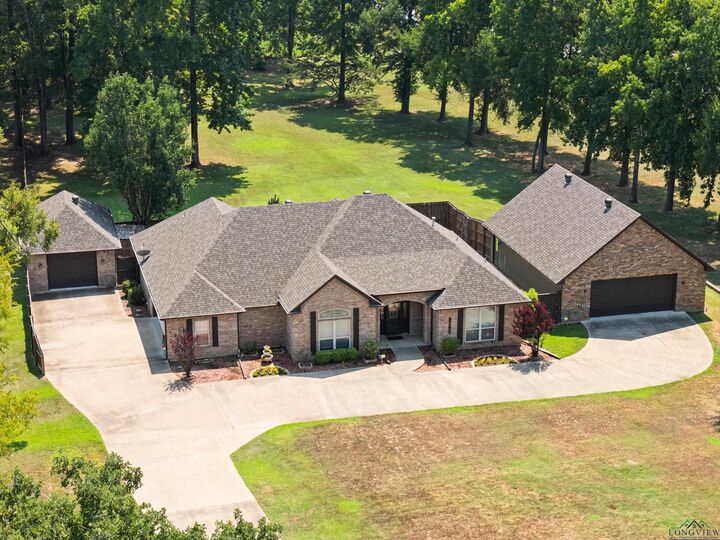 Property Photo: 2702 Houston Street TX 75662-9876