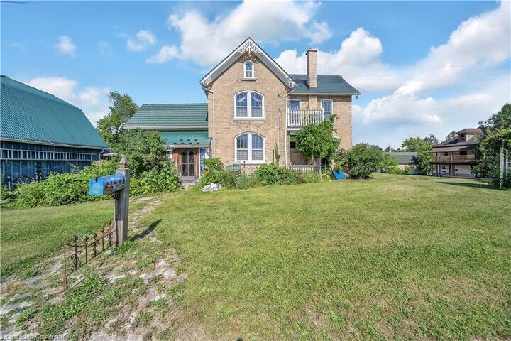 Property Photo:  402 Lambton Street E  ON N0G 1R0 