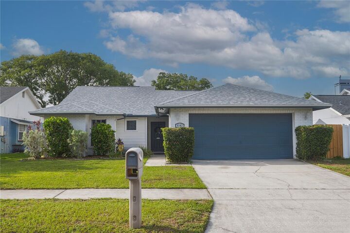 8743 Hampden Drive  Tampa FL 33626 photo