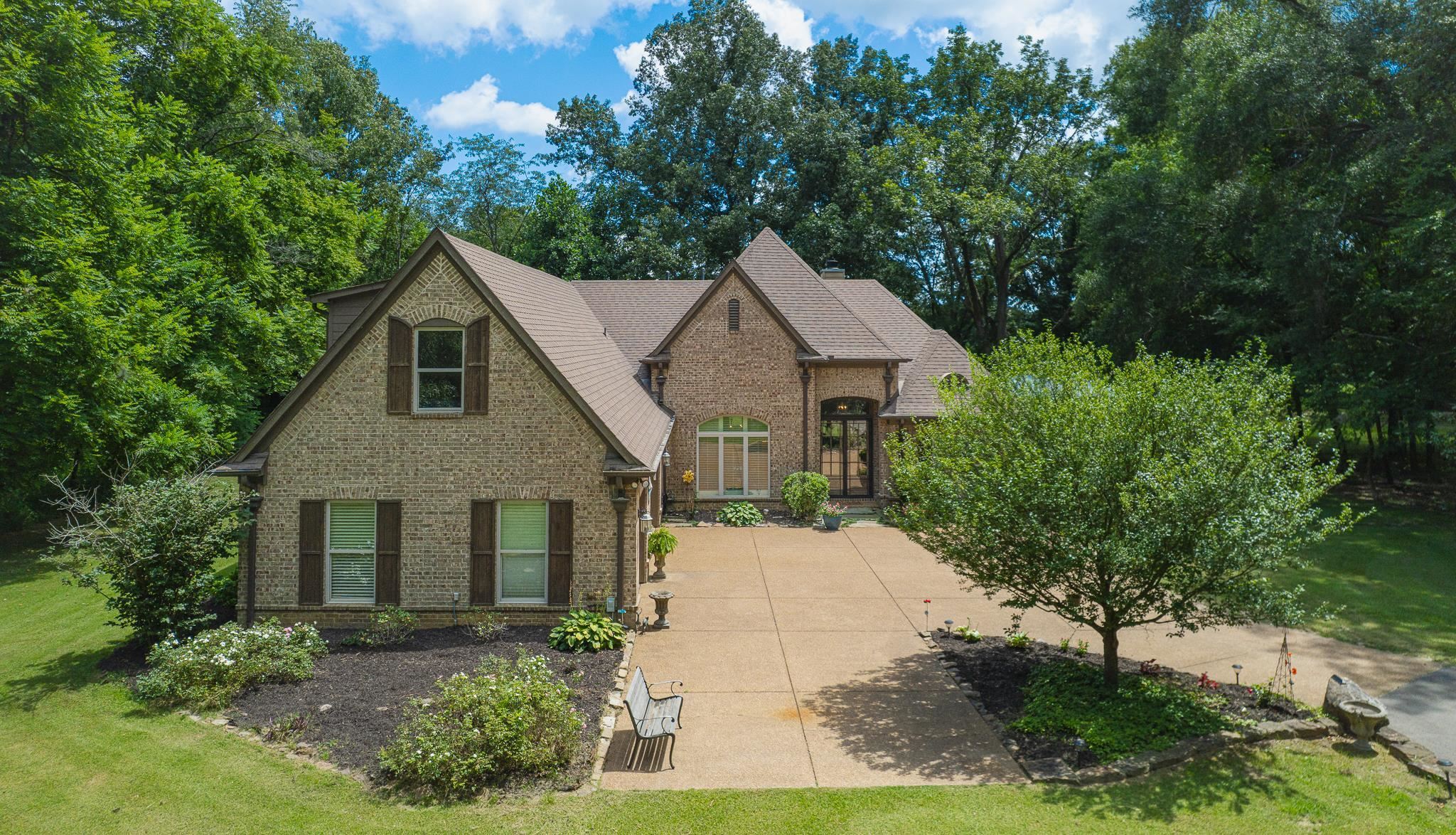 Property Photo: 1290 Crystal Springs Dr TN 38066