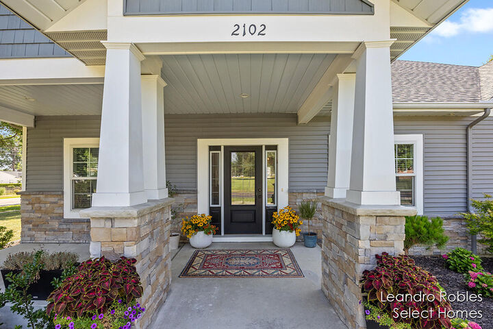 Property Photo: 2102 Michigan Street NE MI 49503
