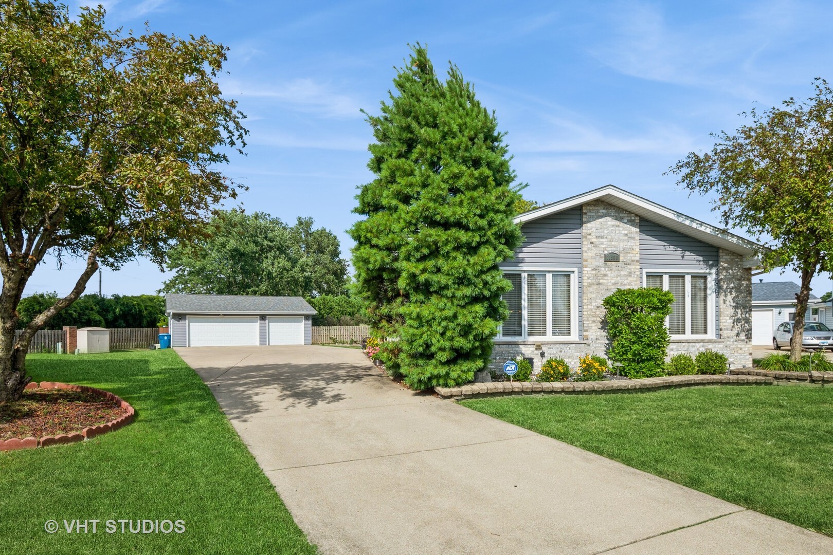 Property Photo:  11909 S Lockwood Avenue  IL 60803 