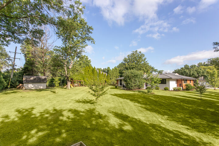 Property Photo: 201 Viola Lane IL 60070