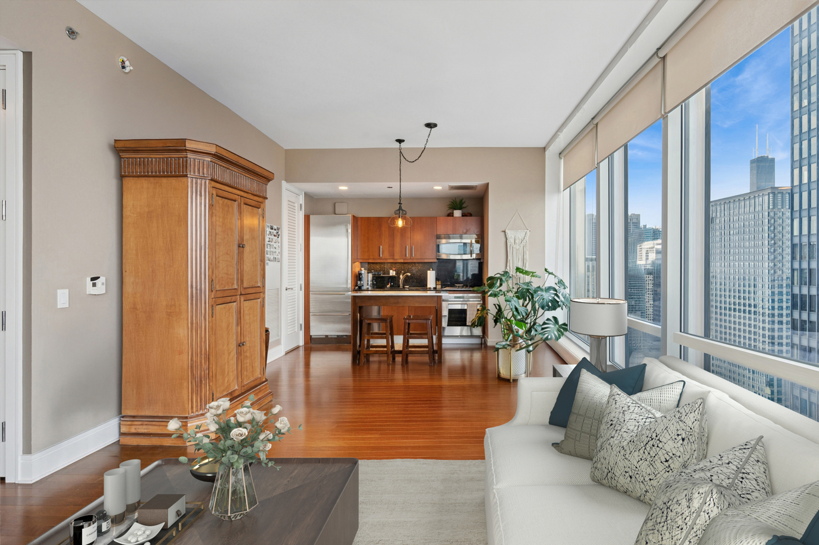 Property Photo: 401 N Wabash Avenue 37F IL 60611