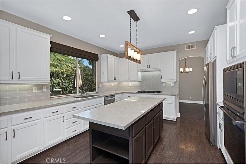 Property Photo: 28 Lawnridge CA 92679