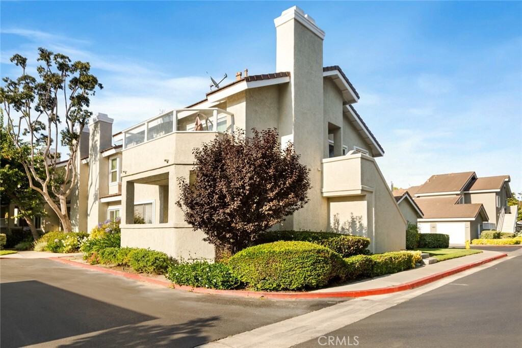Property Photo: 36 Greenmoor 18 CA 92614