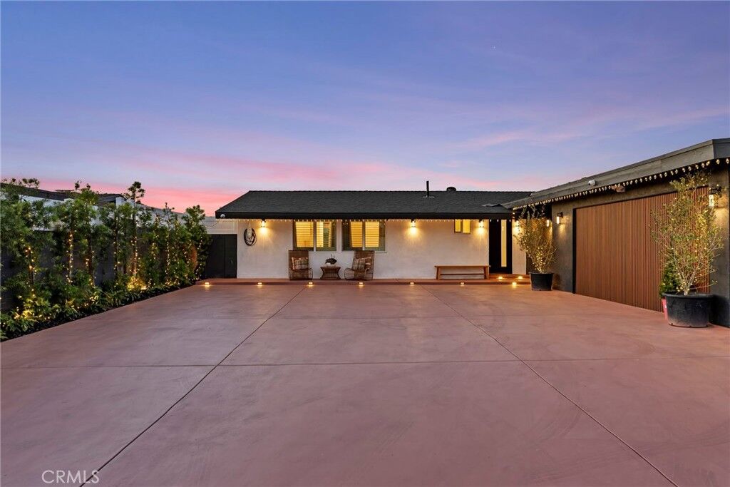 Property Photo:  9841 Lullaby Lane  CA 92804 