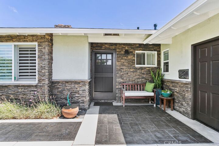 Property Photo:  300 Bucknell Road  CA 92626 