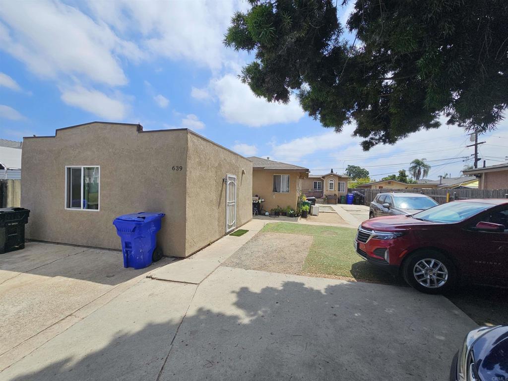 Property Photo: 639 43 Morrison Street CA 92102